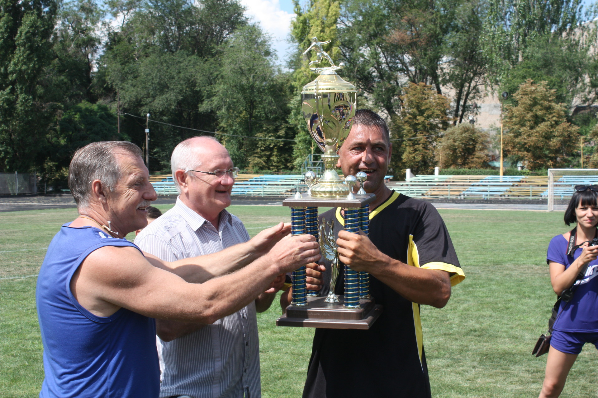 футбол: кубок добрынина обрел нового владельца (фото, видео) - изображение 2 футбол: кубок добрынина обрел нового владельца (фото, видео) - изображение 2