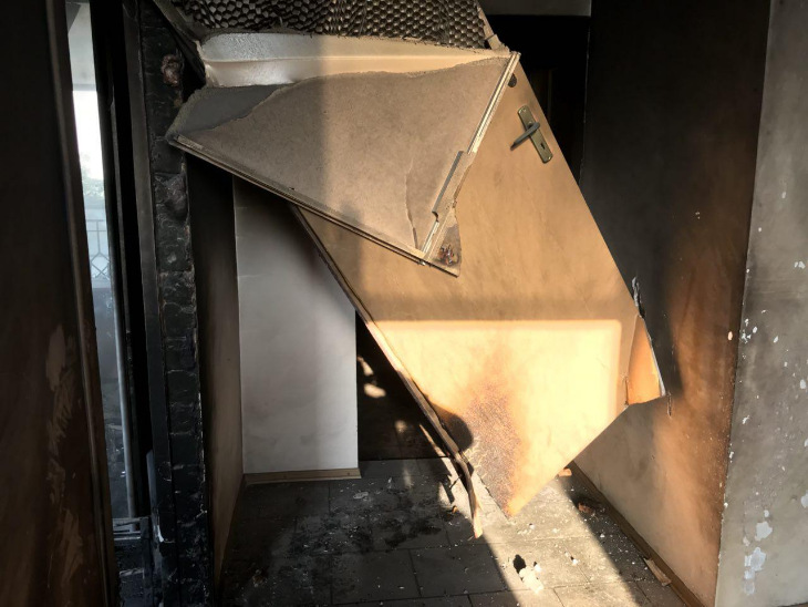 выжигать свободу слова огнем? в каменском подожгли редакцию местной газеты - изображение 5