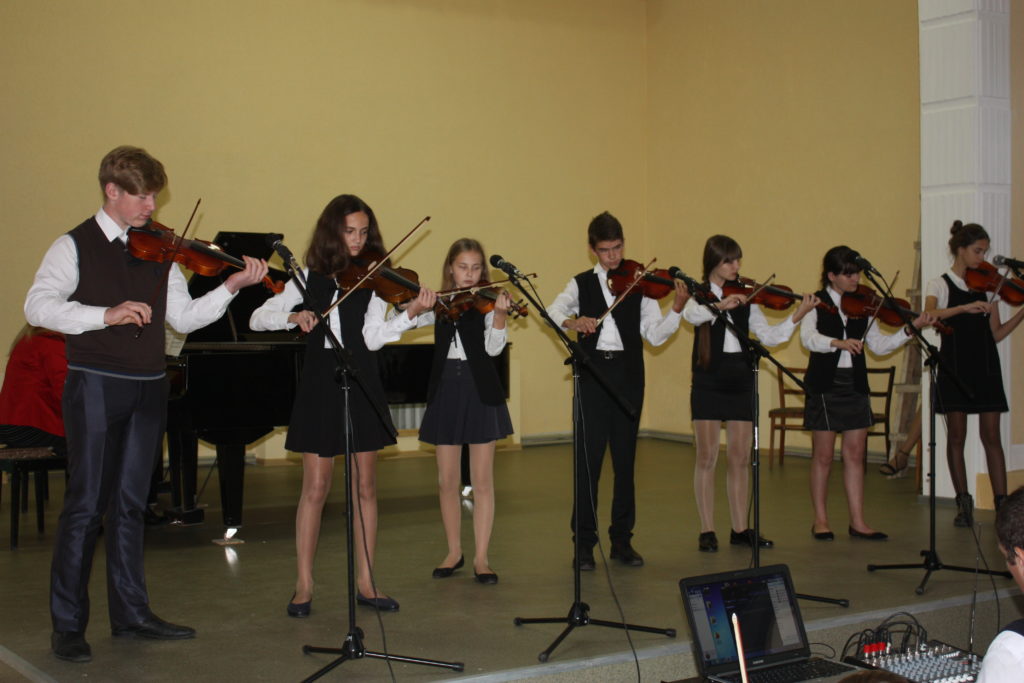 день музыки в детской школе искусств отметили праздничным концертом (фото, видео) - изображение 2 день музыки в детской школе искусств отметили праздничным концертом (фото, видео) - изображение 2