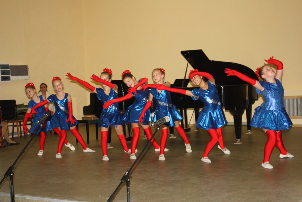 день музыки в детской школе искусств отметили праздничным концертом (фото, видео) - изображение 3 день музыки в детской школе искусств отметили праздничным концертом (фото, видео) - изображение 3