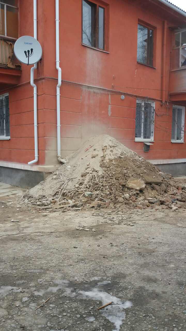 читатели пишут: сосед переусердствовал с ремонтом? - изображение 1