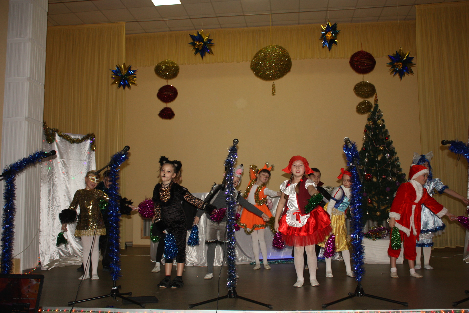 новогодняя сказка от театрального коллектива «сюрприз» (фото, видео) - изображение 2 новогодняя сказка от театрального коллектива «сюрприз» (фото, видео) - изображение 2