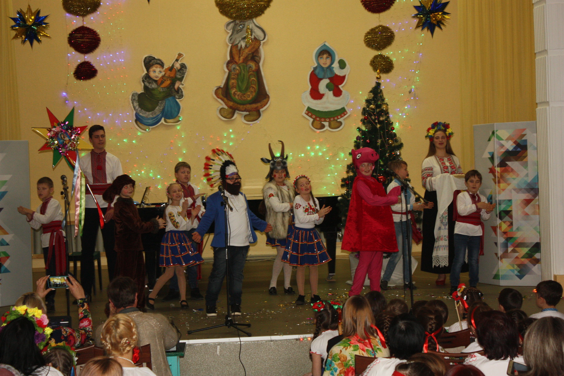 яскравий фінал святкового сезону (фото, відео) - изображение 3 яскравий фінал святкового сезону (фото, відео) - изображение 3