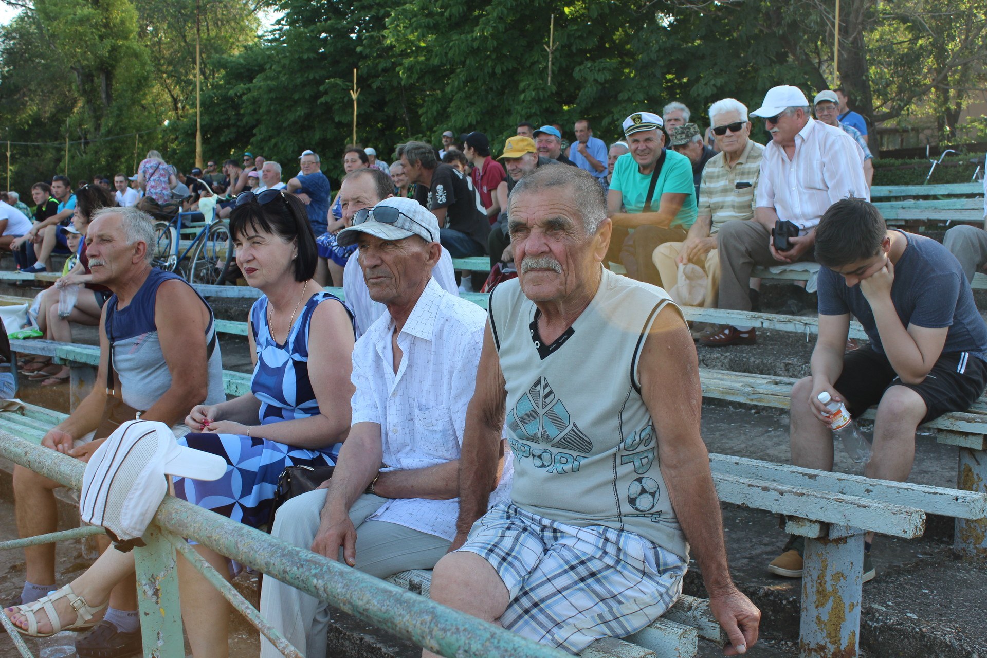 футбол: покровский «авангард» на своем поле разгромил фк «павлоград» (фото, видео) - изображение 1 футбол: покровский «авангард» на своем поле разгромил фк «павлоград» (фото, видео) - изображение 1