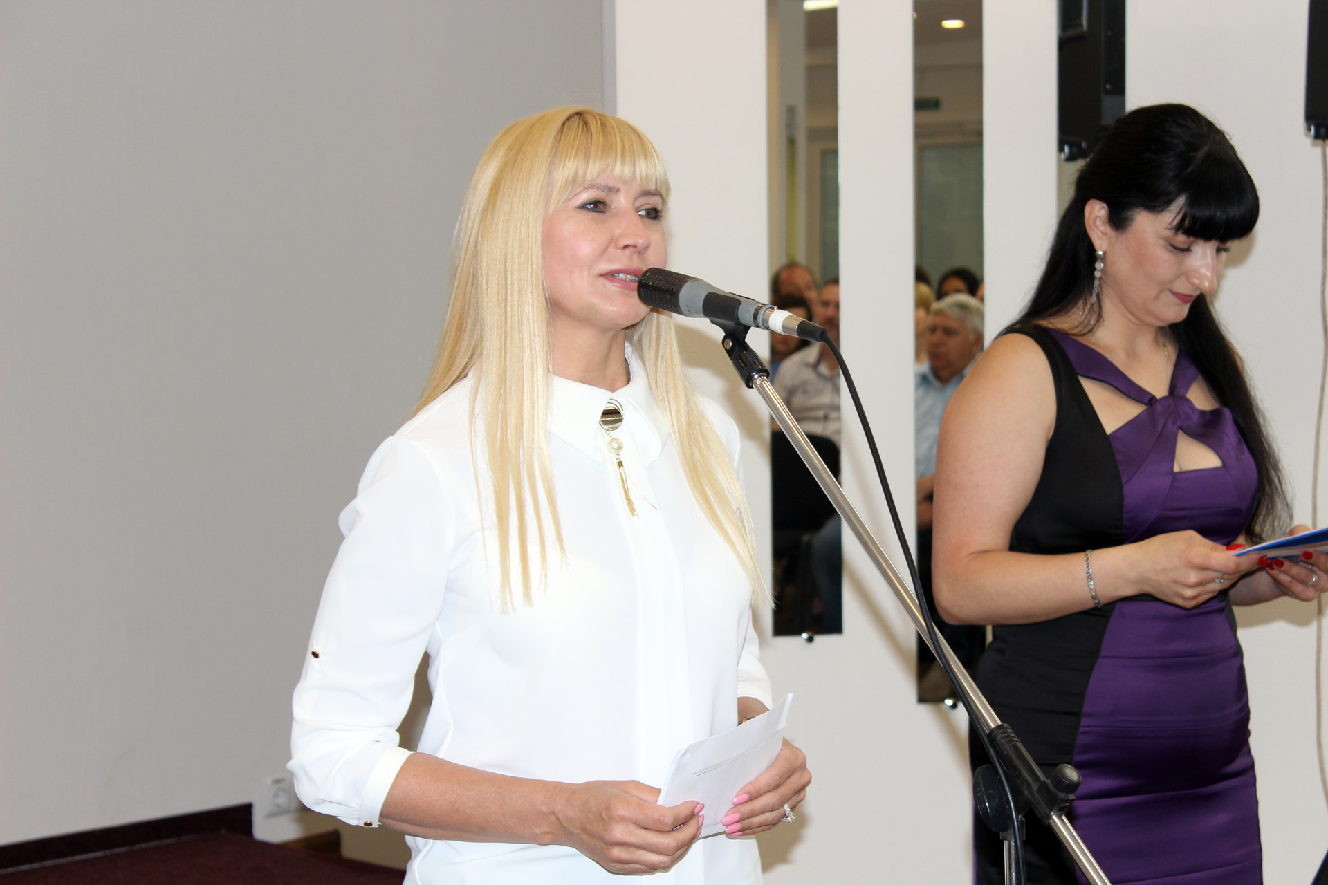 олександра сотула вручила нагороди журналістам з нагоди професійного свята (фото, відео) - изображение 3 олександра сотула вручила нагороди журналістам з нагоди професійного свята (фото, відео) - изображение 3