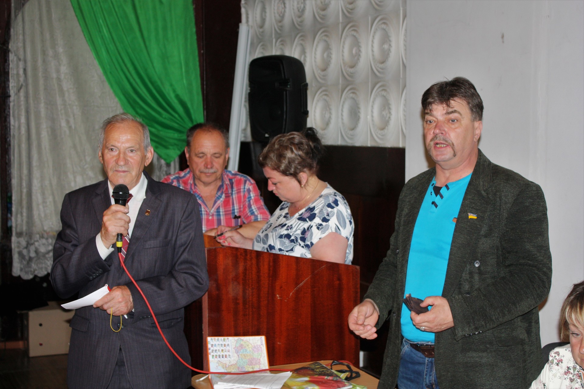 голова грушівської отг валерій попельнюк достроково склав свої повноваження (відео) - изображение 3