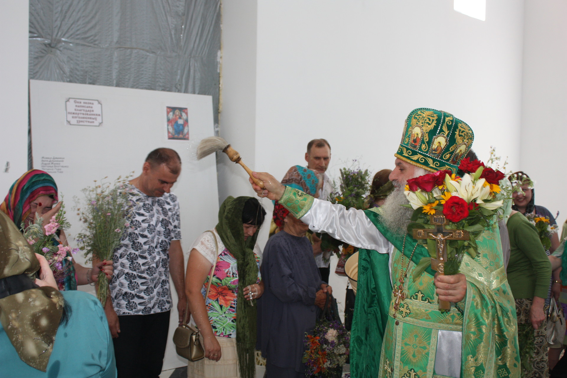 празднование троицы в храме иоанна богослова (фото, видео) - изображение 3 празднование троицы в храме иоанна богослова (фото, видео) - изображение 3