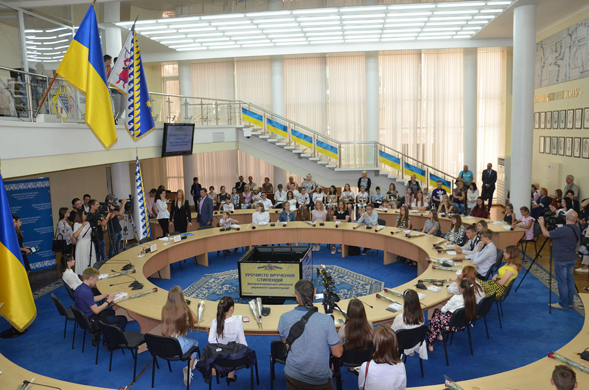 покровчани серед стипендіатів дніпропетровської ода - изображение 1