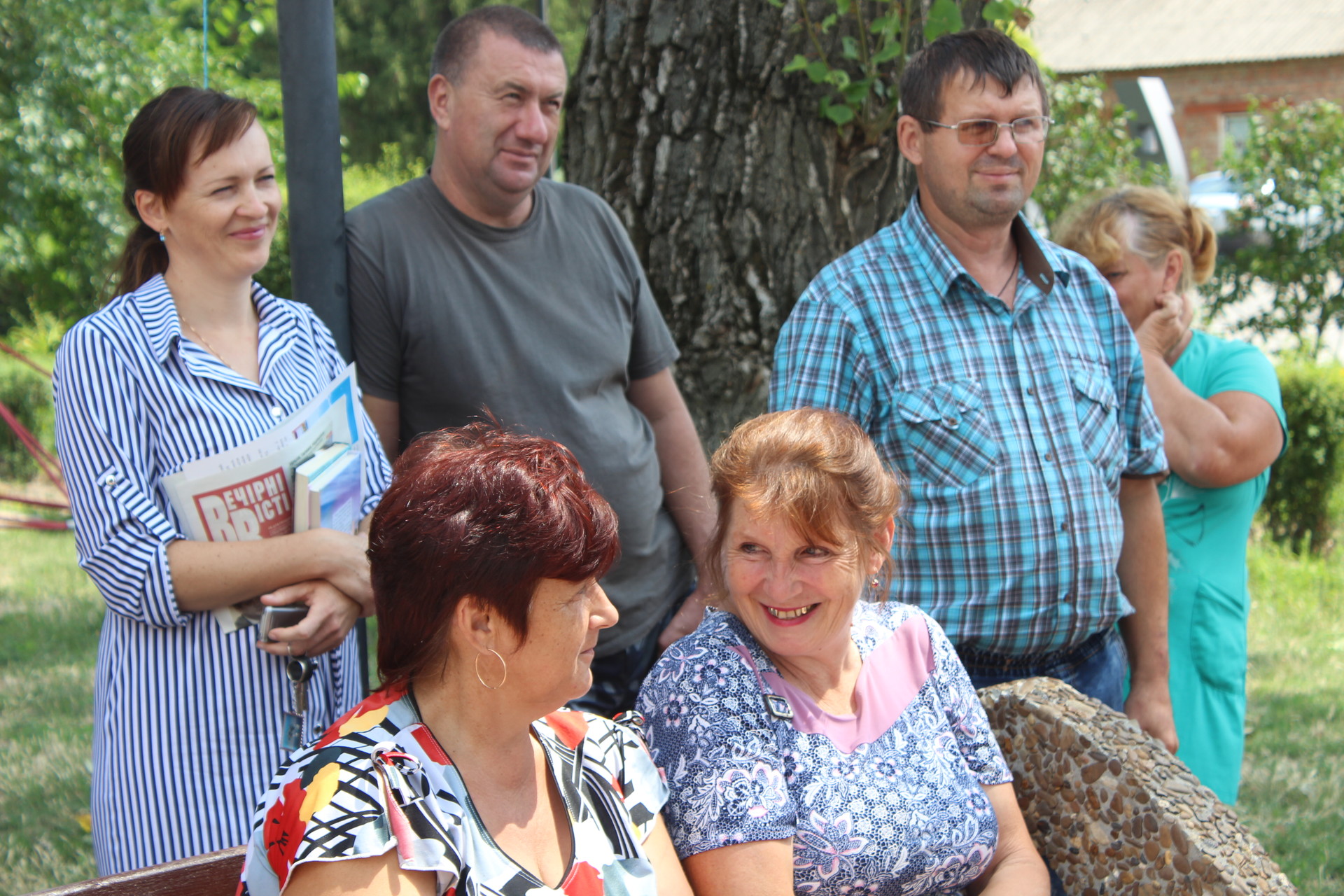 народний депутат вадим івченко та кандидат у нардепи олександра сотула зустрілися з виборцями 35-го округу (відео) - изображение 5