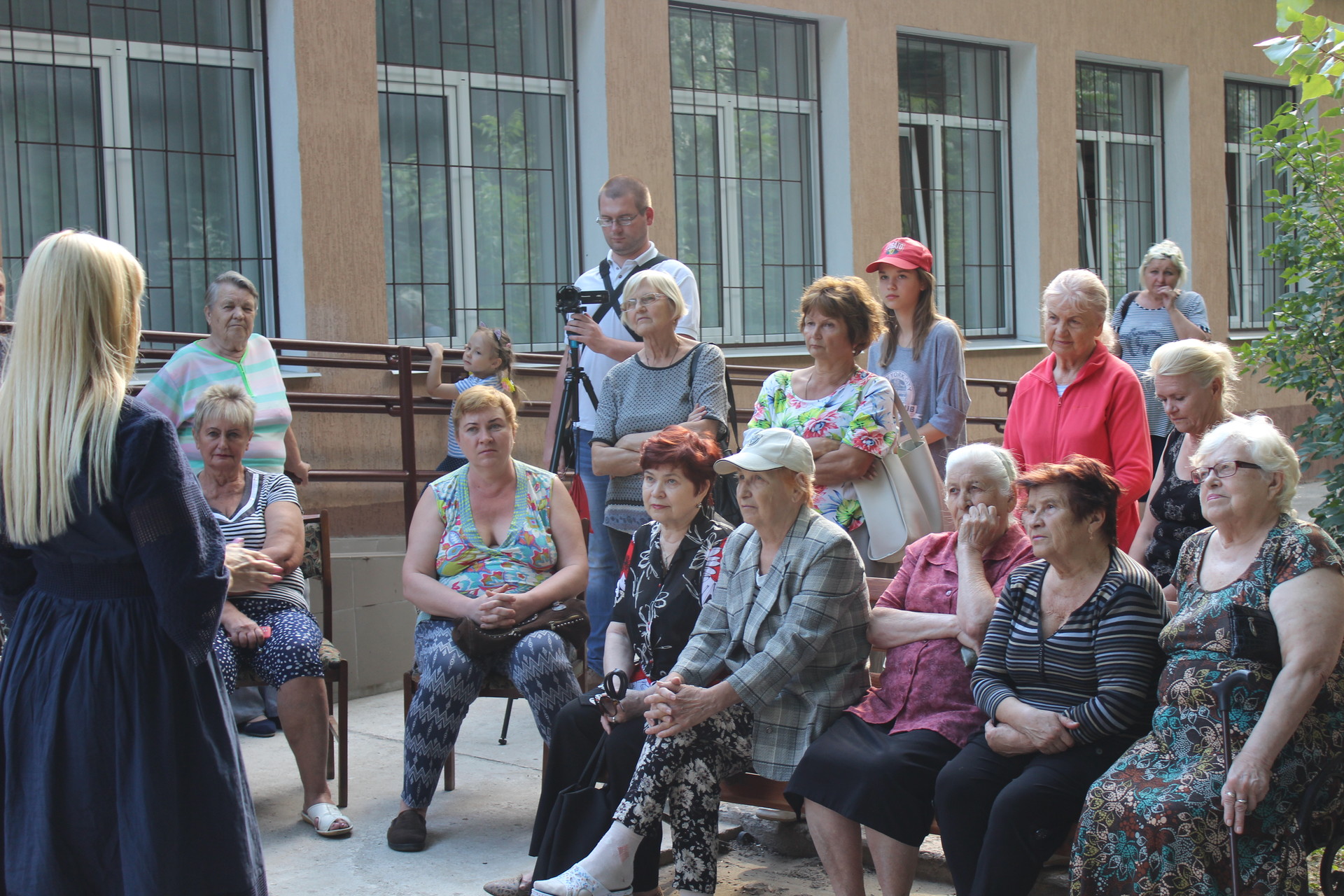 олександра сотула провела зустрічі з мешканцями нікополя (відео) - изображение 1 олександра сотула провела зустрічі з мешканцями нікополя (відео) - изображение 1