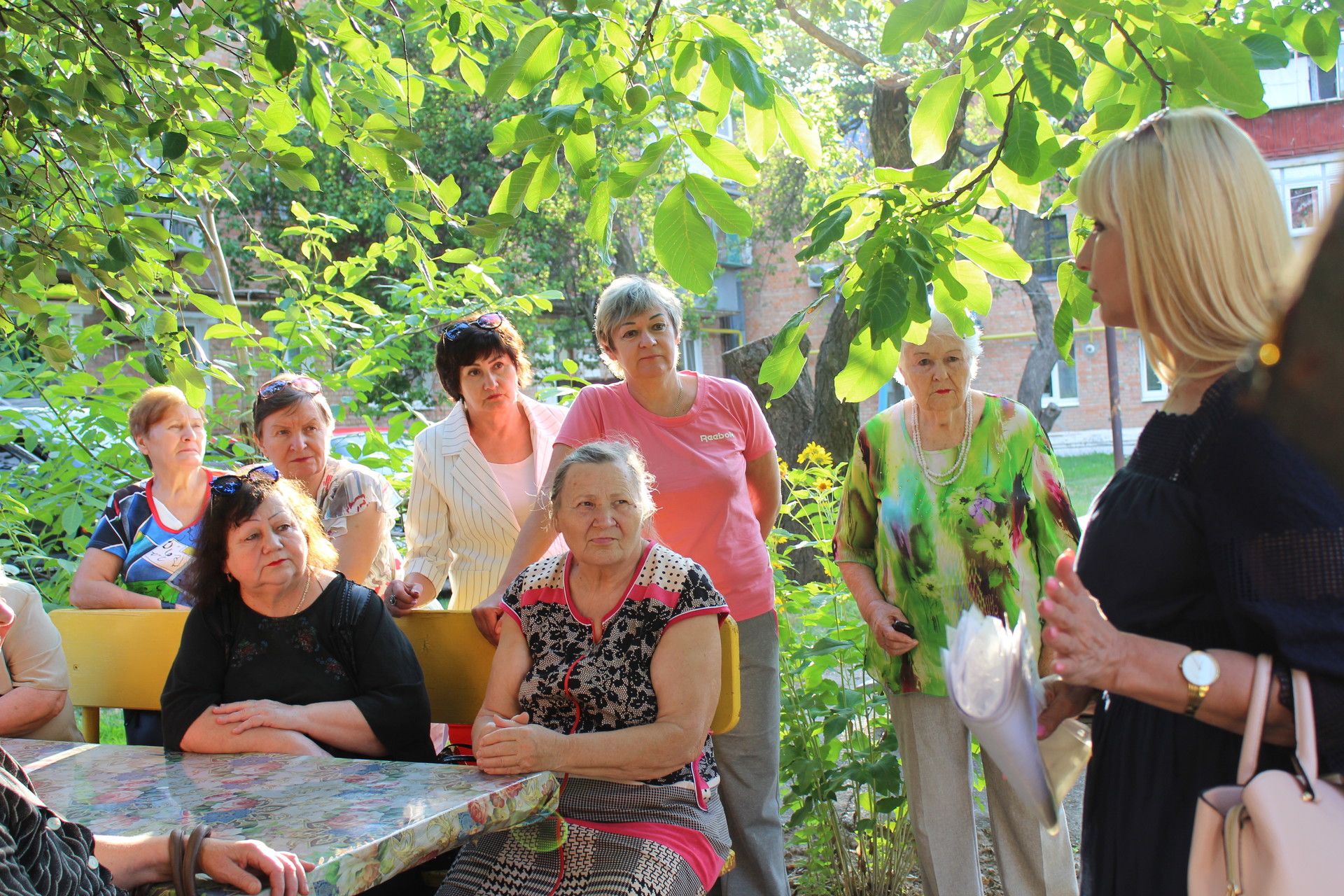 олександра сотула провела зустрічі з мешканцями нікополя (відео) - изображение 3 олександра сотула провела зустрічі з мешканцями нікополя (відео) - изображение 3