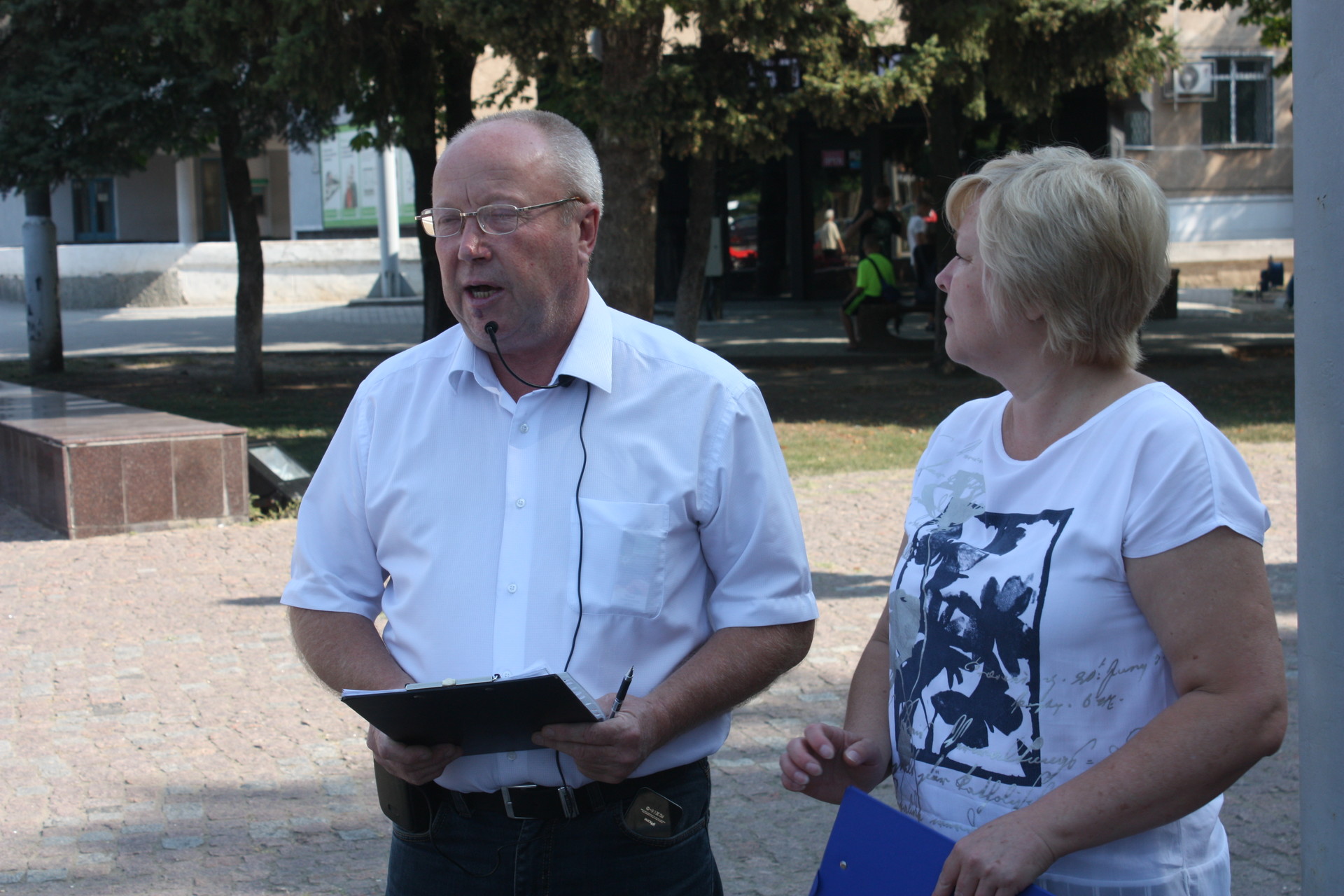 обратились к президенту и выразили недоверие городскому голове: прошел митинг против отключения газа в осмд (фото, видео) - изображение 4