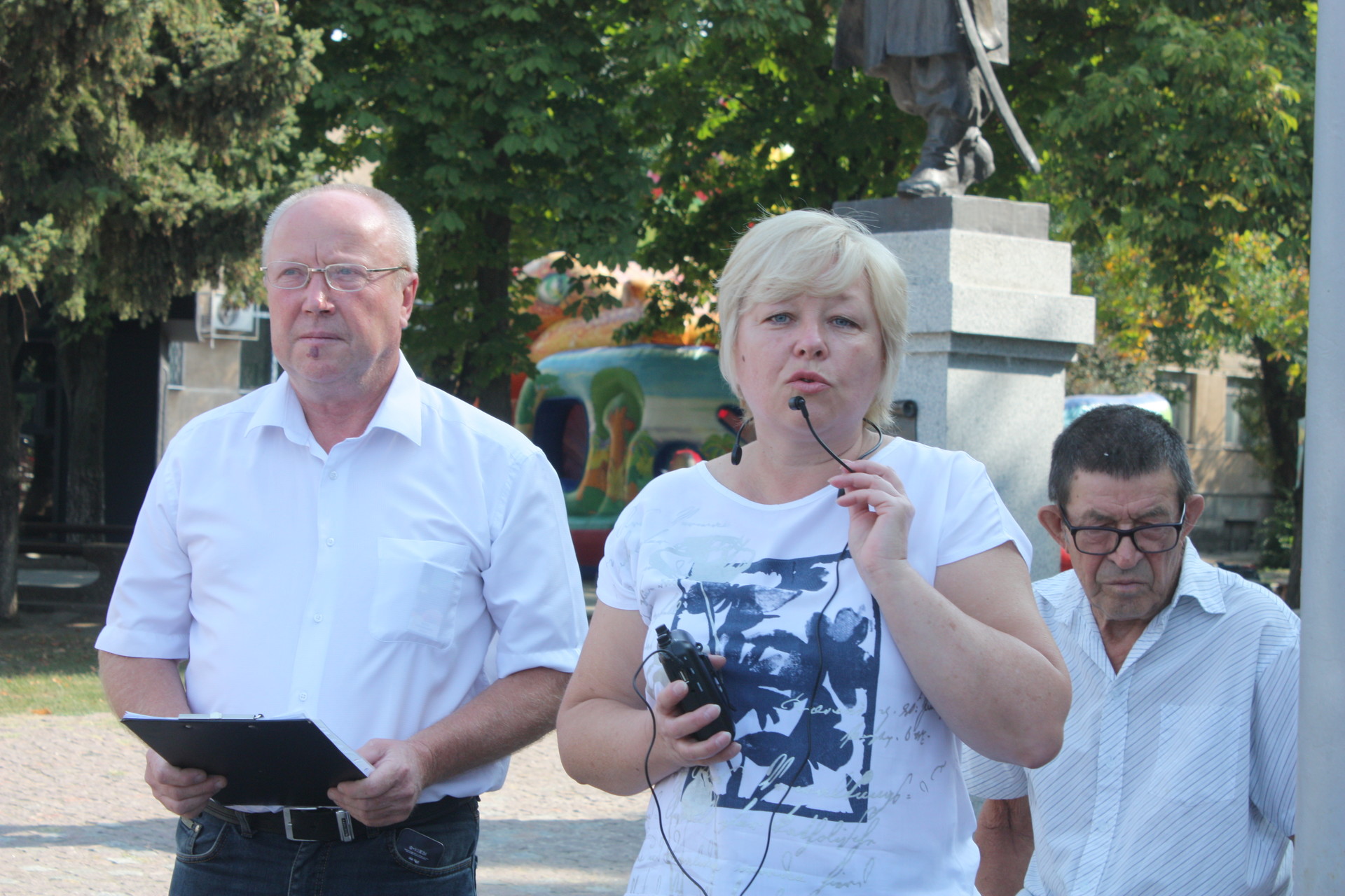 обратились к президенту и выразили недоверие городскому голове: прошел митинг против отключения газа в осмд (фото, видео) - изображение 3