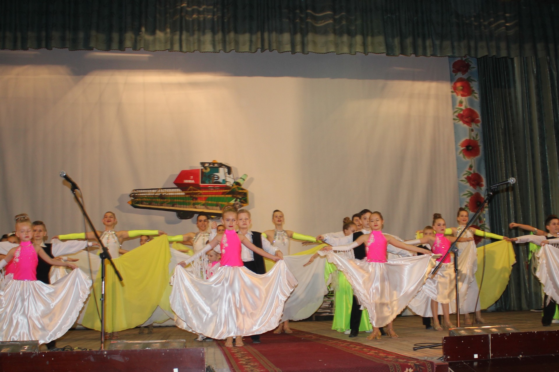 день працівника сільського господарства в апостоловому відзначили святковим концертом (фото, відео) - изображение 3