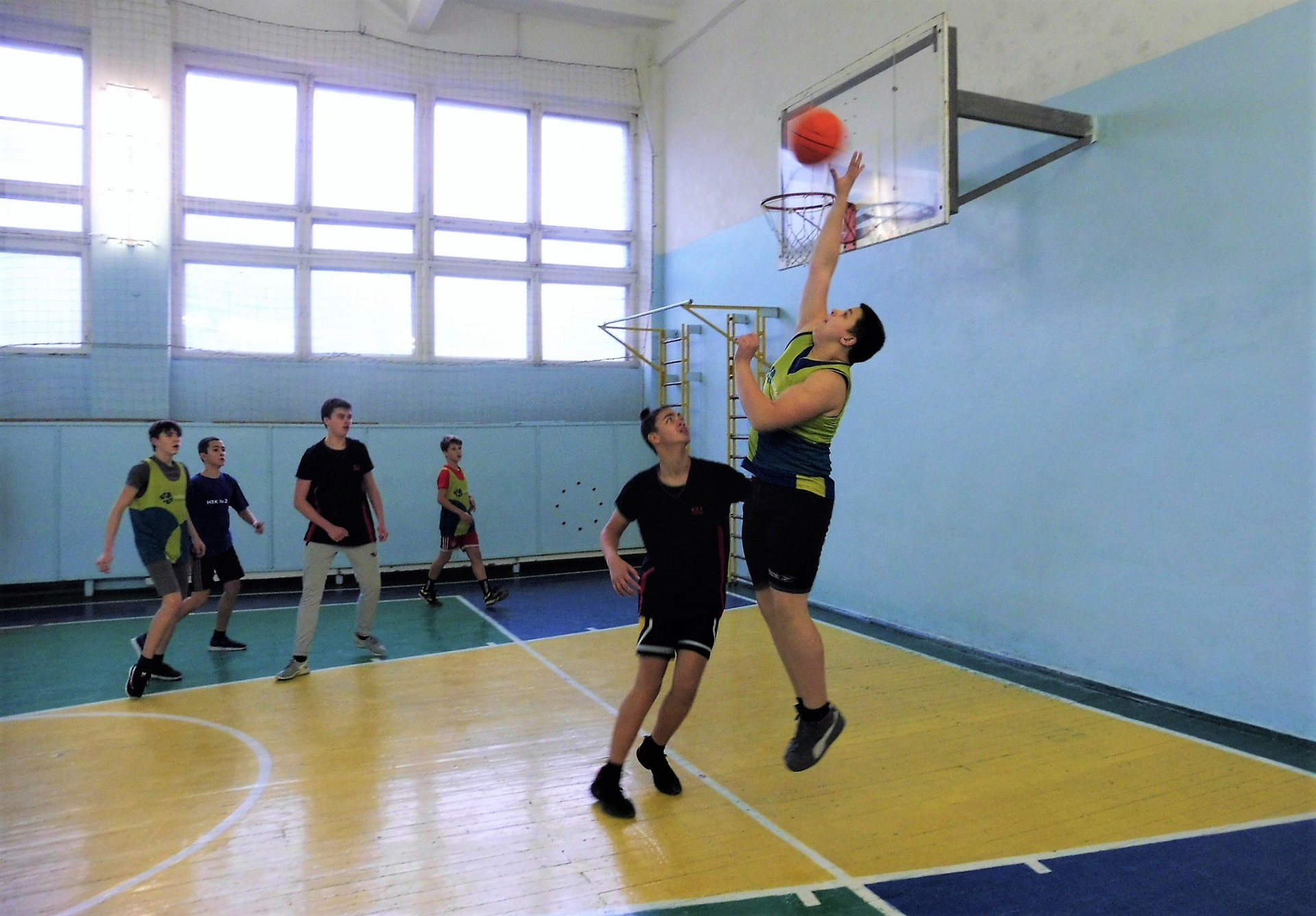 у ліцеї пройшли загальноміські змагання зі стритболу - изображение 2