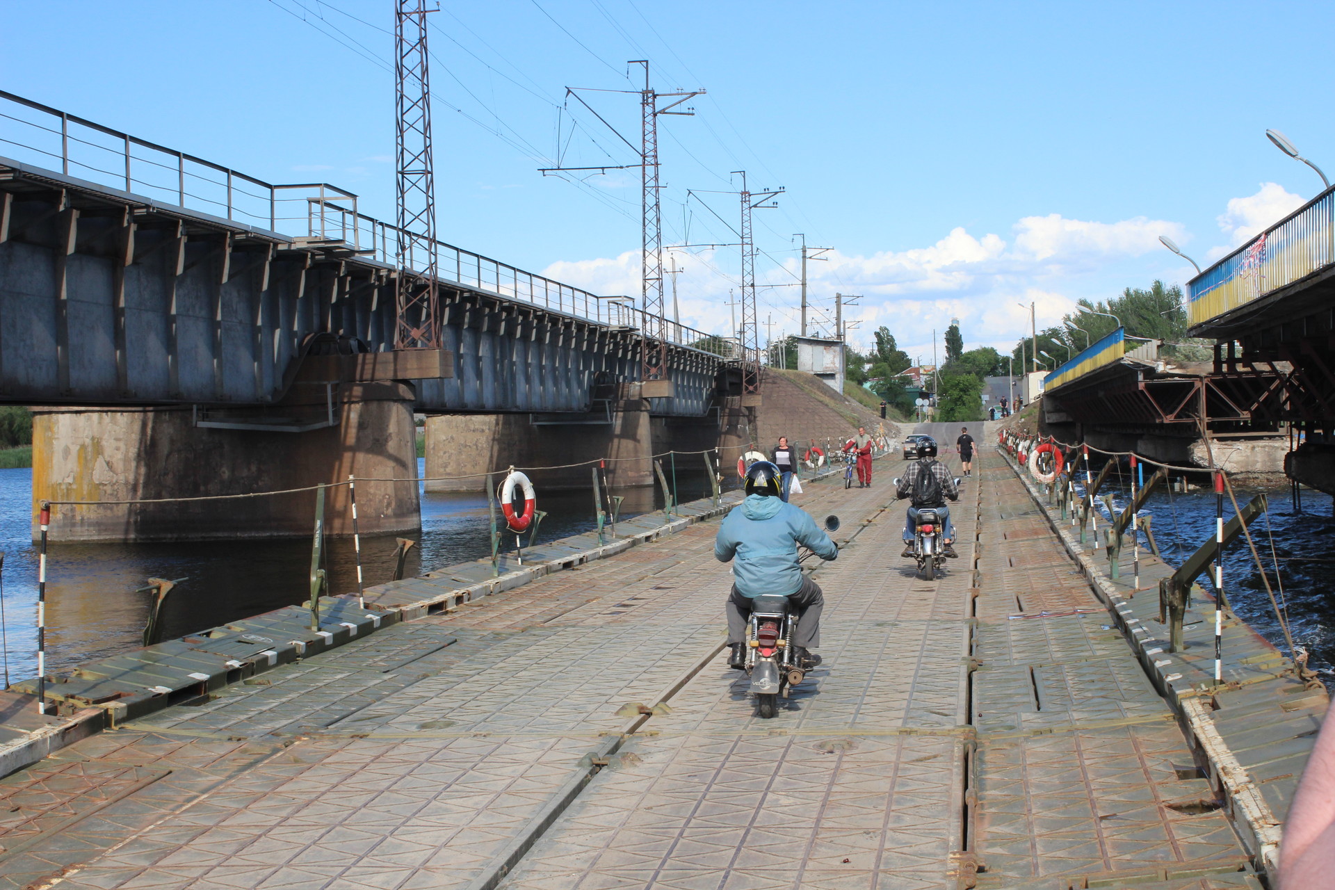 проверено на себе: испытали понтонную переправу возле алексеевки (видео) - изображение 1