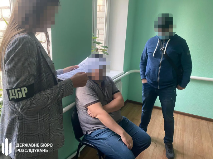 дбр затримало прокурора однієї з місцевих прокуратур дніпропетровщини під час одержання хабара - изображение 3 дбр затримало прокурора однієї з місцевих прокуратур дніпропетровщини під час одержання хабара - изображение 3