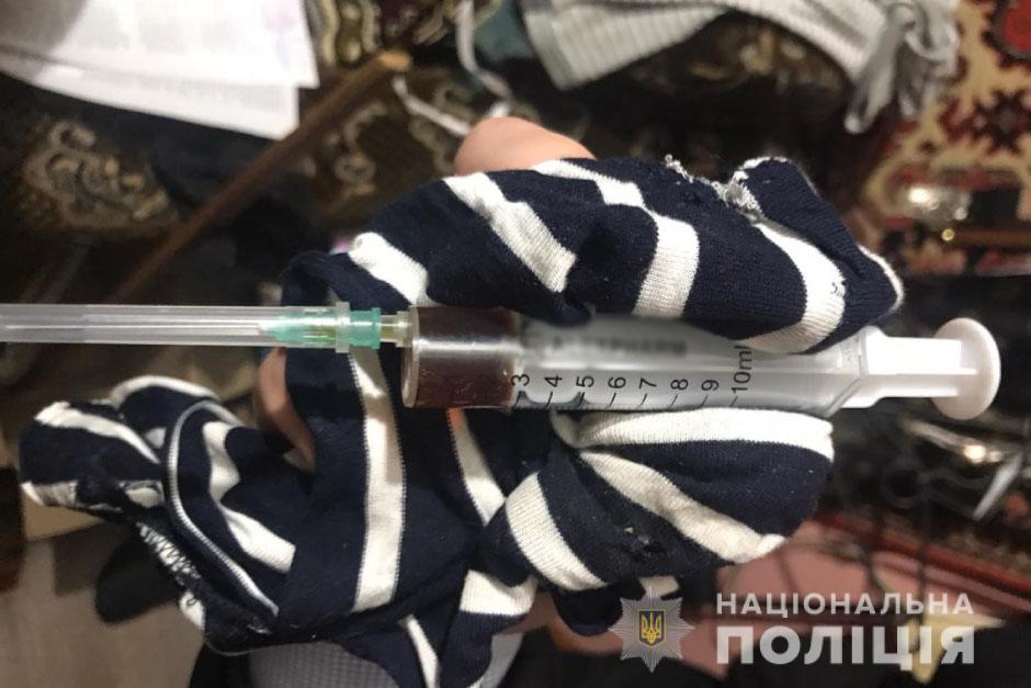 правоохоронці припинили діяльність злочинної групи, що розповсюджувала наркотики в покрові та нікополі - зображення 1 правоохоронці припинили діяльність злочинної групи, що розповсюджувала наркотики в покрові та нікополі - зображення 1