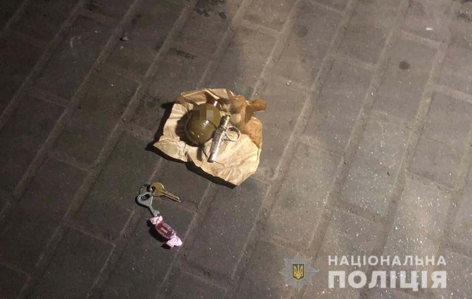 поліція затримала злочинну групу, учасники якої під приводом перевірки лічильників грабували літніх людей - зображення 4 поліція затримала злочинну групу, учасники якої під приводом перевірки лічильників грабували літніх людей - зображення 4