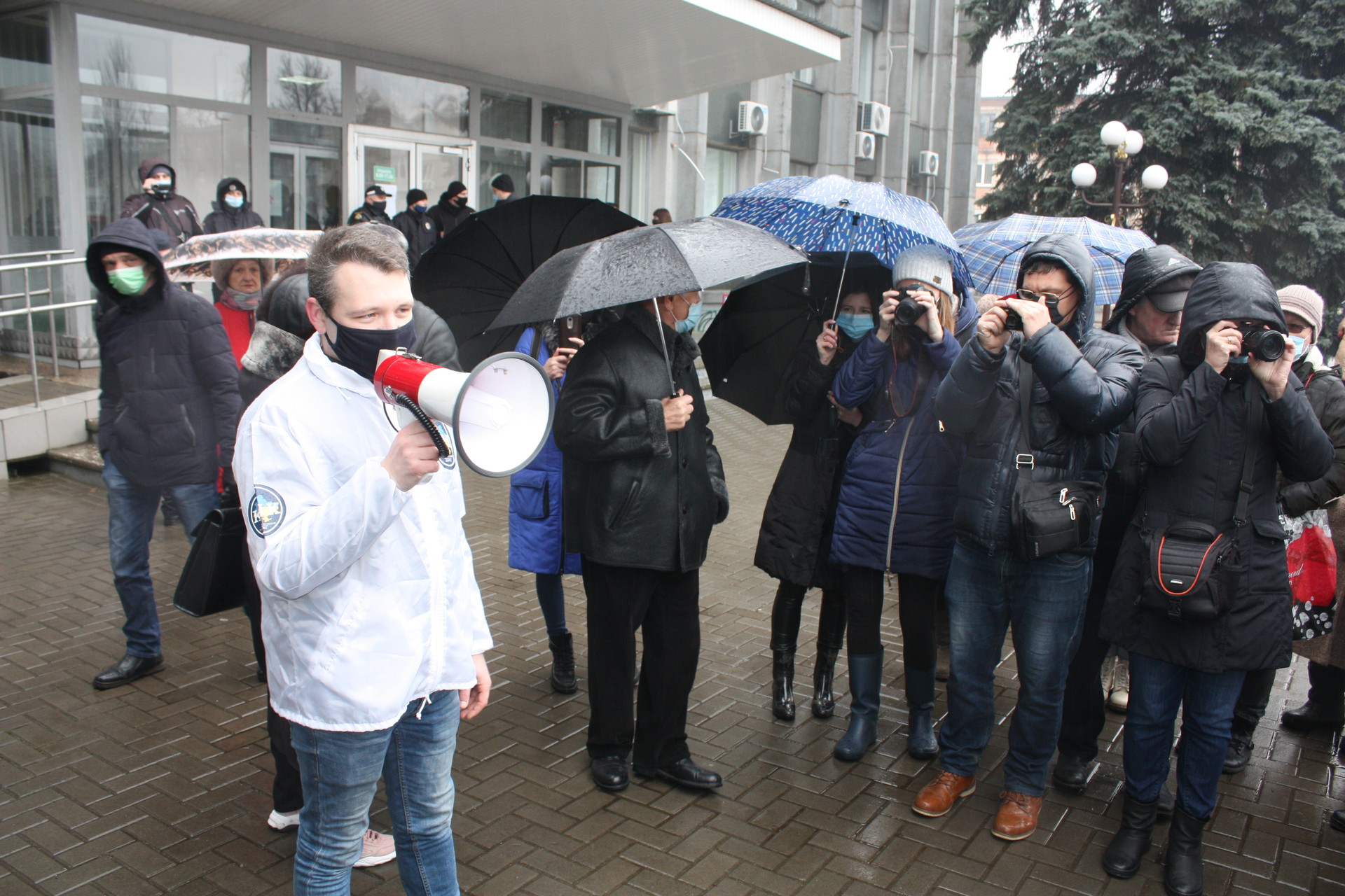 игнорируя протесты горожан и максимально непрозрачно: в покрове повысили коммунальные тарифы (видео) - изображение 3