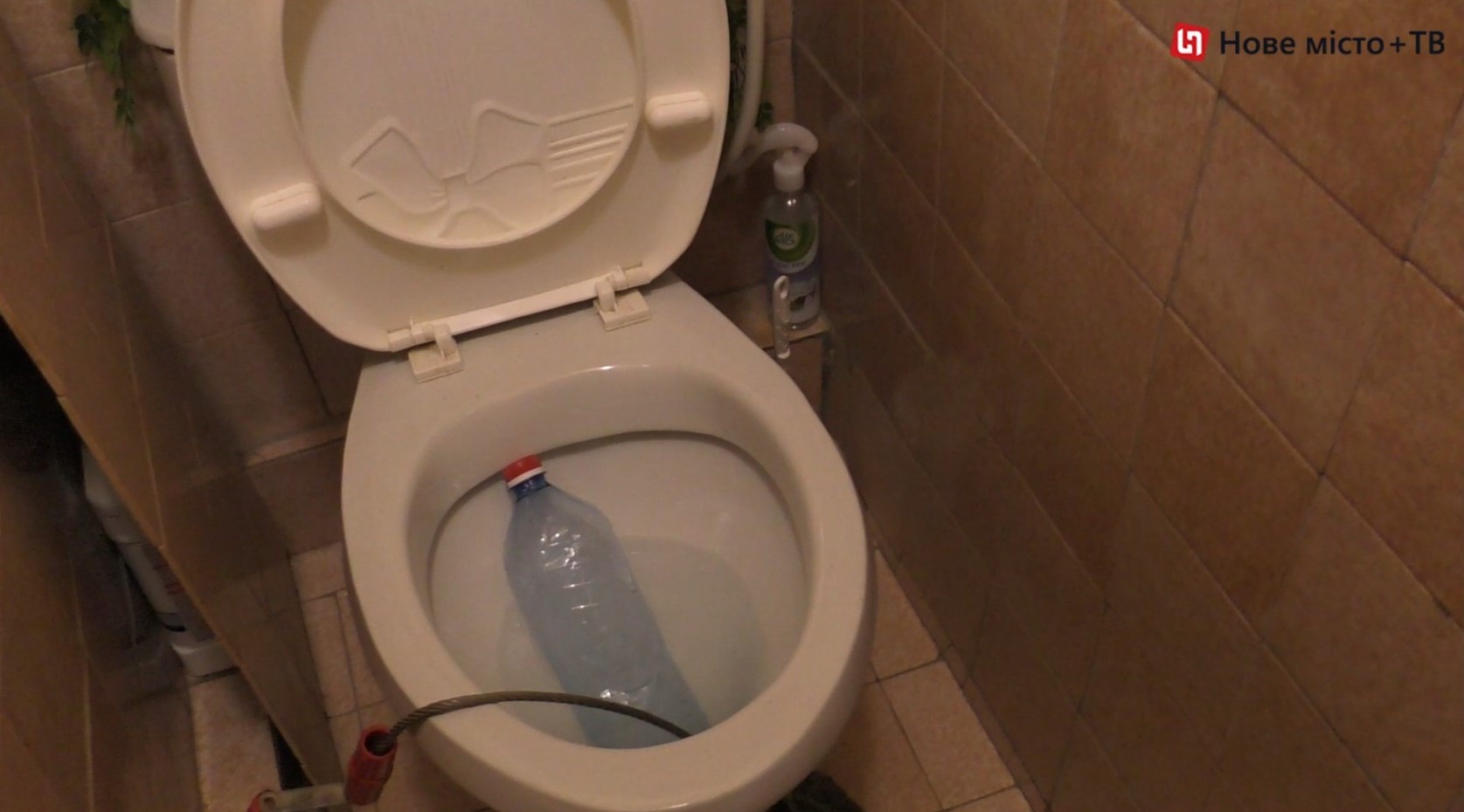 посидите три дня с забитой канализацией: немного о работе «универсал-сервиса» (видео) - изображение 1