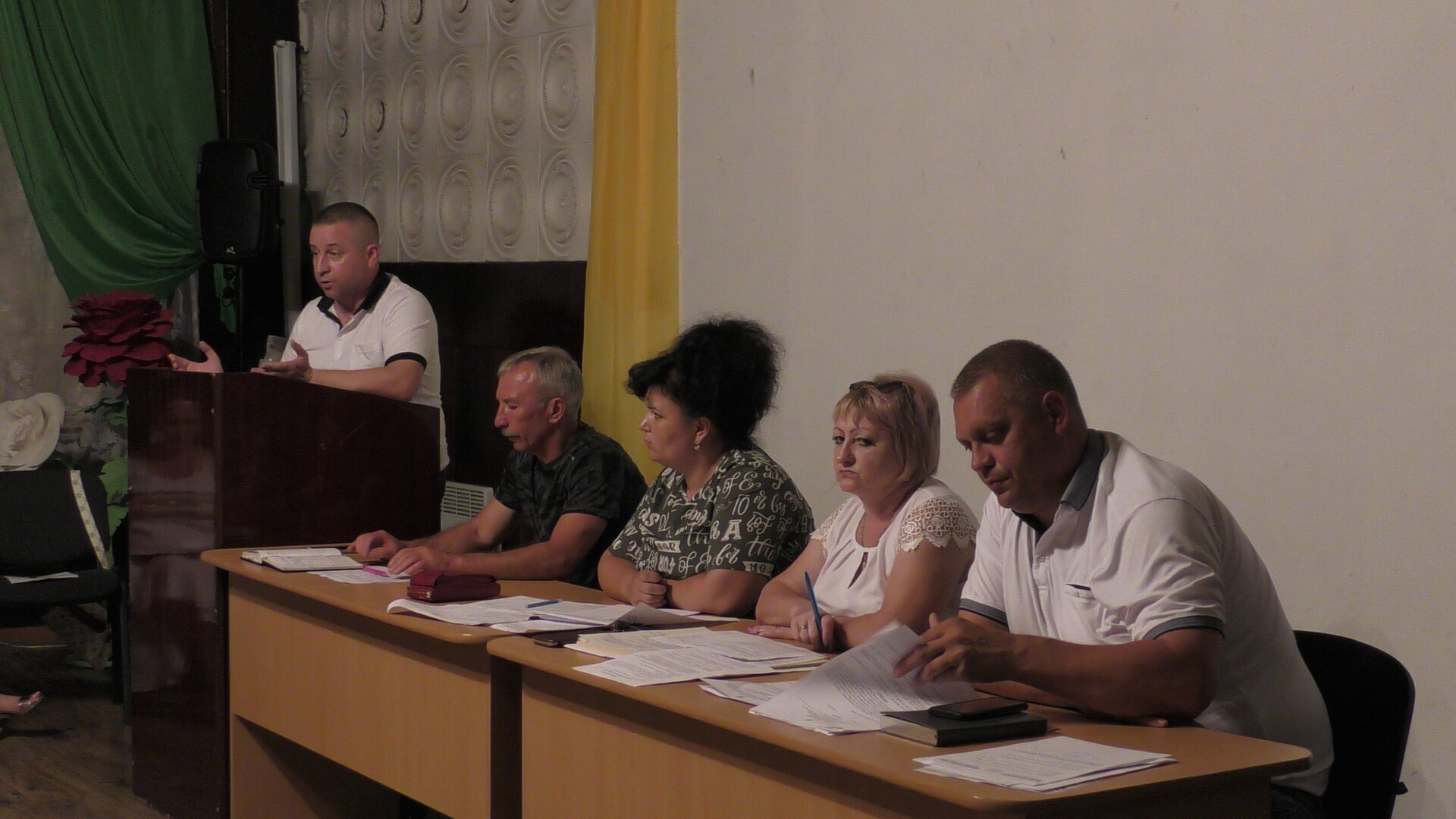 ще одна «вибухова» сесія у грушівці: сільського голову позбавили премії (відео) - зображення 4