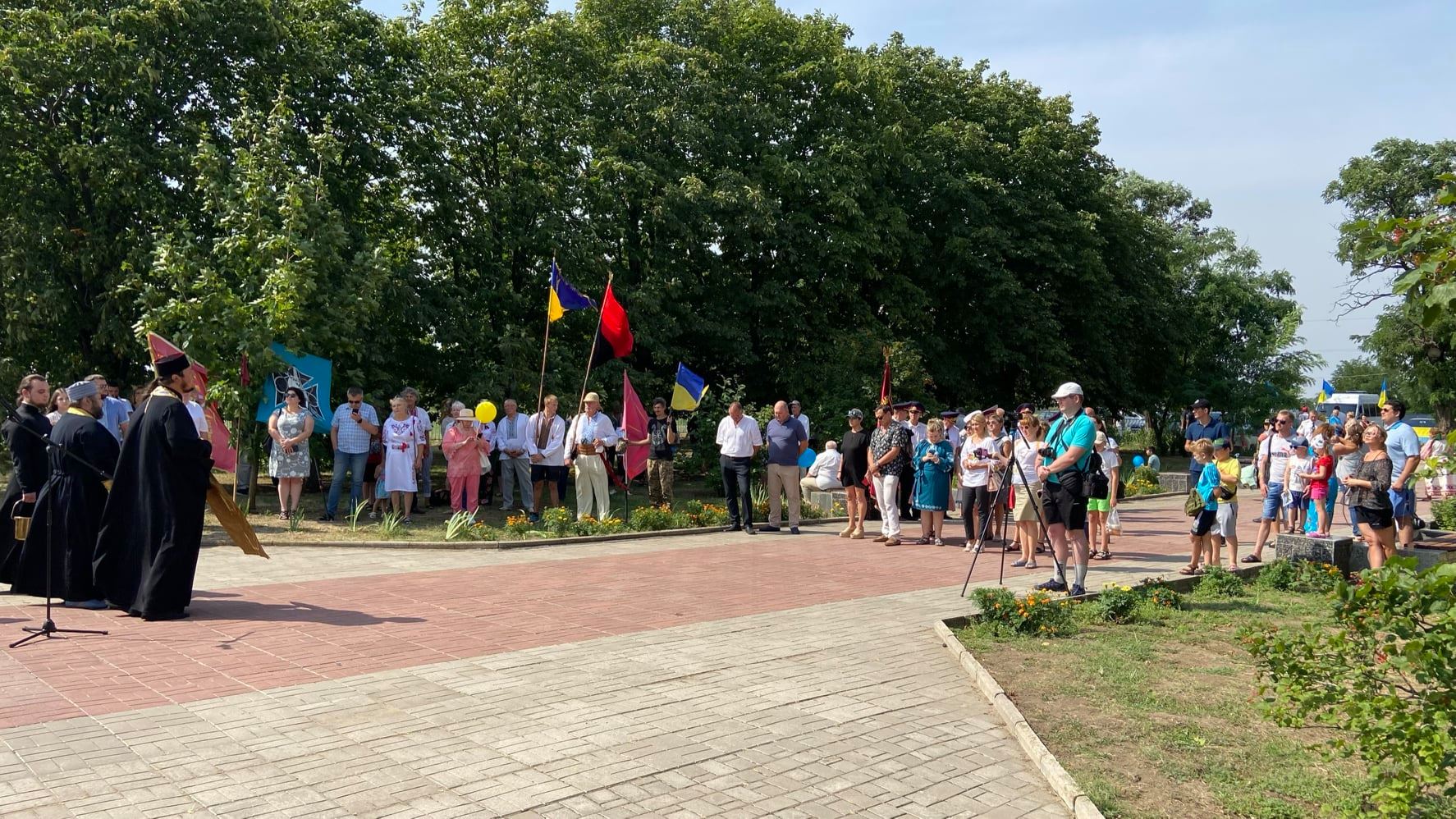 на могилі івана сірка вшанували пам’ять славетного кошового (відео) - зображення 3 на могилі івана сірка вшанували пам’ять славетного кошового (відео) - зображення 3