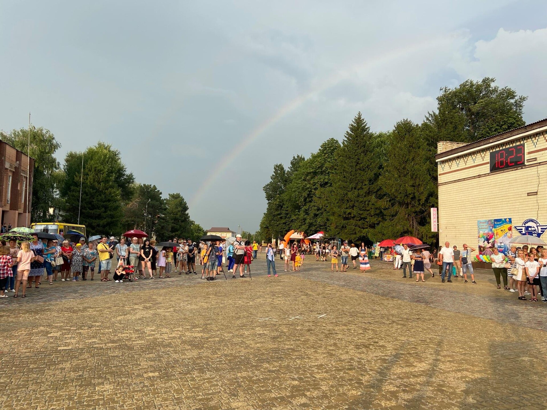 апостолове відзначило подвійне свято (відео) - зображення 7 апостолове відзначило подвійне свято (відео) - зображення 7