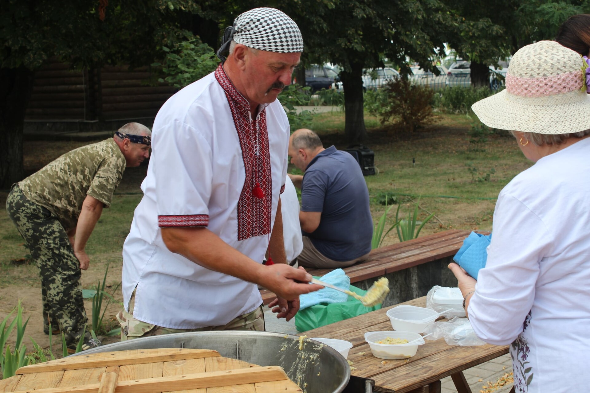 на могилі івана сірка вшанували пам’ять славетного кошового (відео) - зображення 5 на могилі івана сірка вшанували пам’ять славетного кошового (відео) - зображення 5