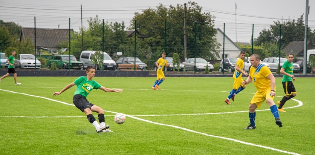 у придніпровському нікопольського району відкрили новий стадіон - зображення 5 у придніпровському нікопольського району відкрили новий стадіон - зображення 5