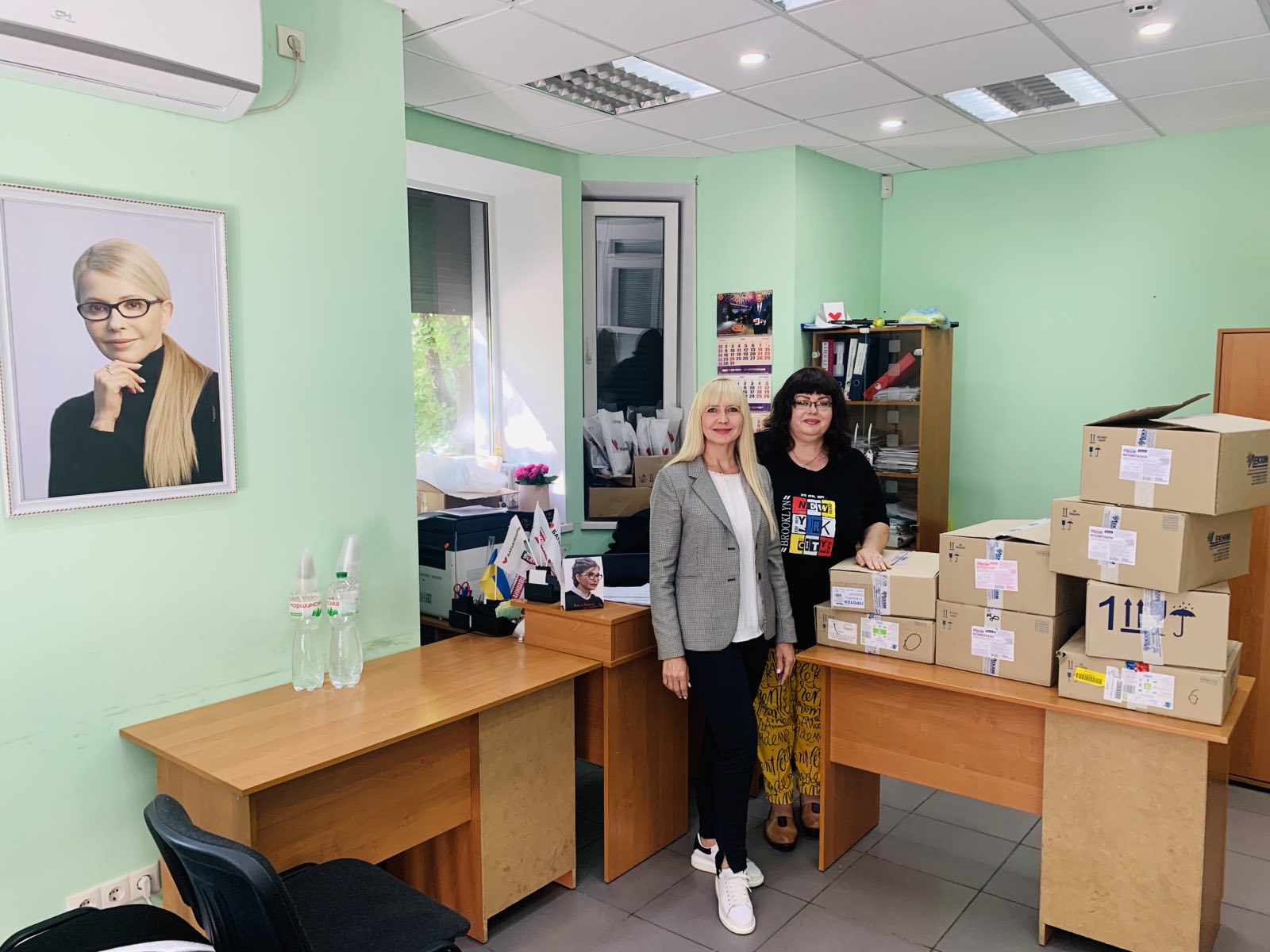 олександра сотула передала ліки для дитячої лікарні та провела робочі зустрічі у нікопольському районі - зображення 2