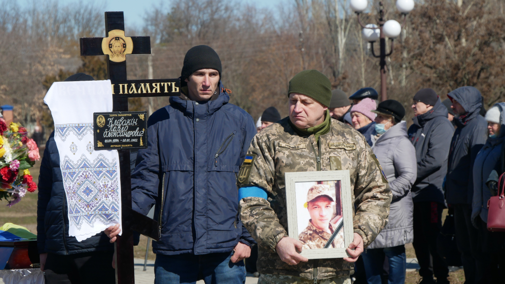 покров прощався з героєм - зображення 7