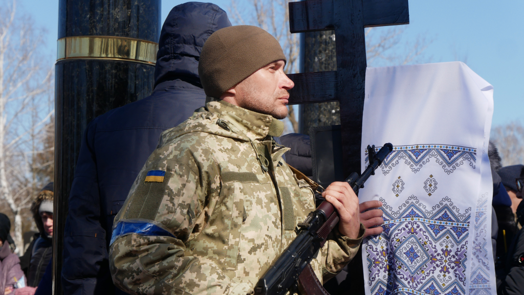 покров прощався з героєм - зображення 12