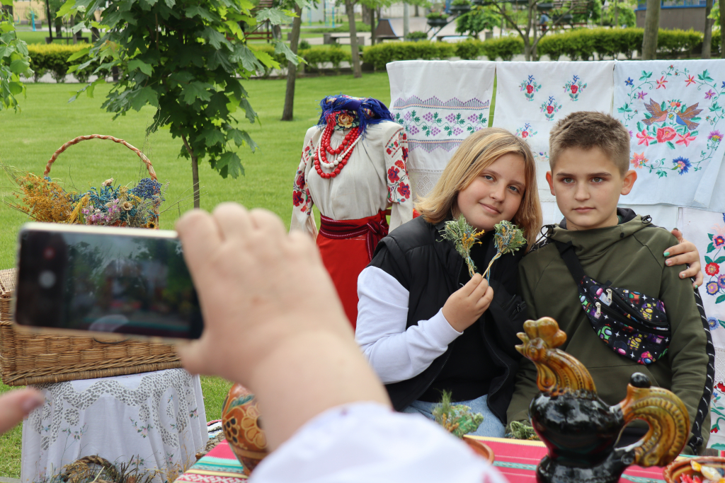 у вишиванках та з україною в серці - зображення 7