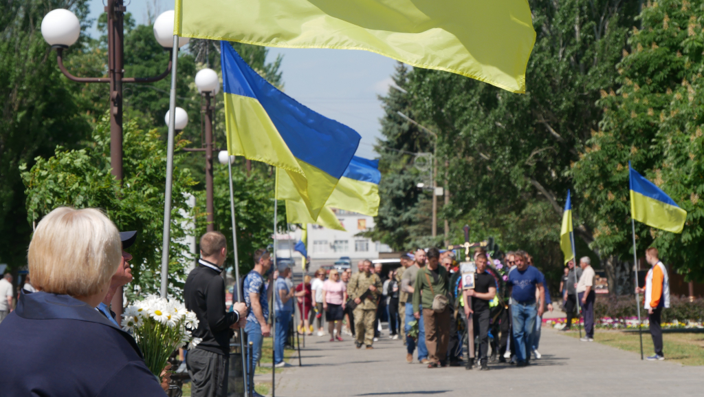 у покрові попрощалися із загиблим захисником - зображення 1
