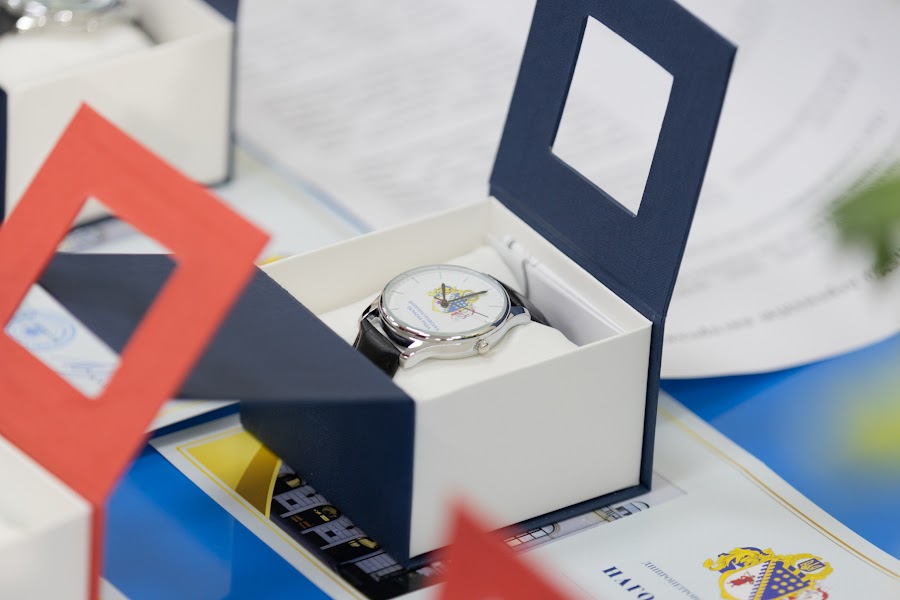 медикам дніпропетровщини до професійного свята вручили пам’ятні подарунки - зображення 10 медикам дніпропетровщини до професійного свята вручили пам’ятні подарунки - зображення 10