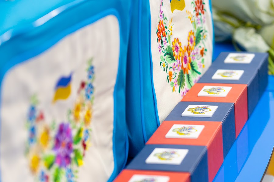 медикам дніпропетровщини до професійного свята вручили пам’ятні подарунки - зображення 6 медикам дніпропетровщини до професійного свята вручили пам’ятні подарунки - зображення 6