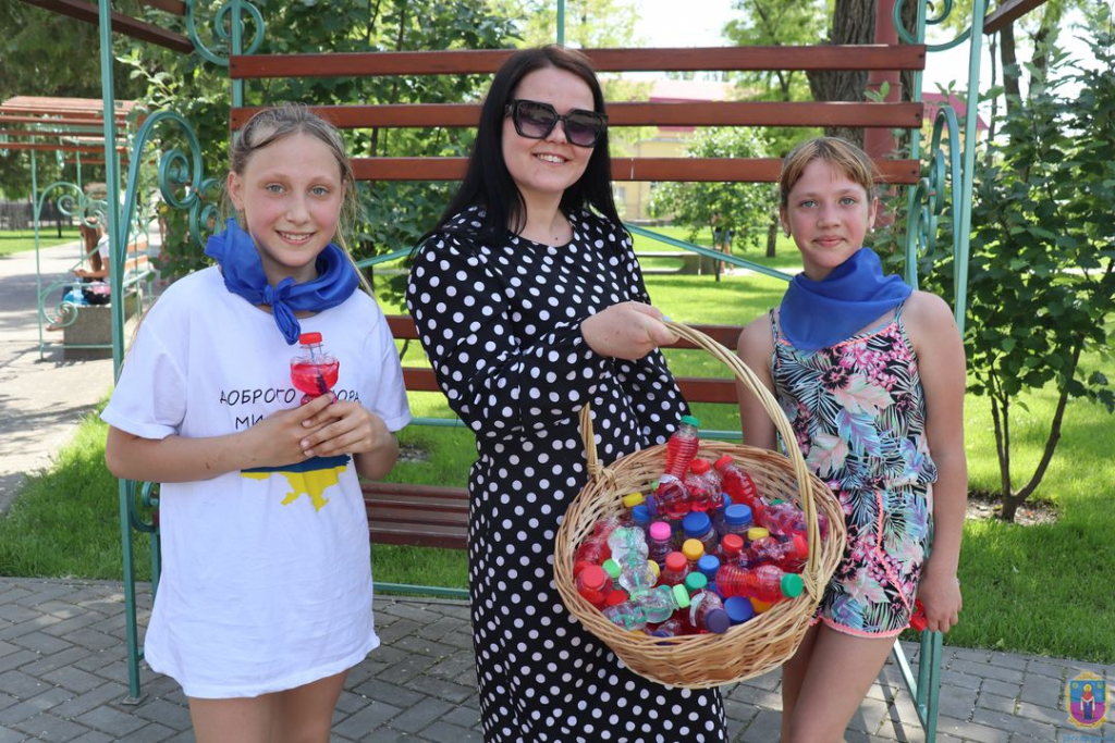 огорнути теплотою. у покрові пройшов день захисту дітей - зображення 17 огорнути теплотою. у покрові пройшов день захисту дітей - зображення 17