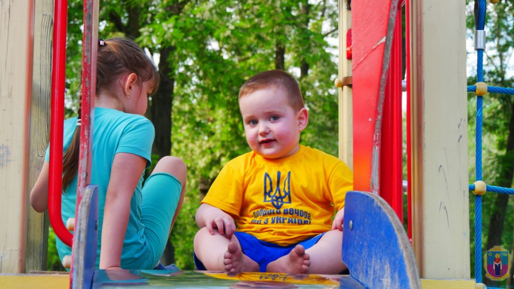 огорнути теплотою. у покрові пройшов день захисту дітей - зображення 3 огорнути теплотою. у покрові пройшов день захисту дітей - зображення 3