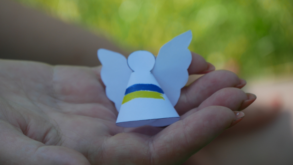 у  покрові пройшла акція памяті за дітьми, загиблими від російської агресії - зображення 4