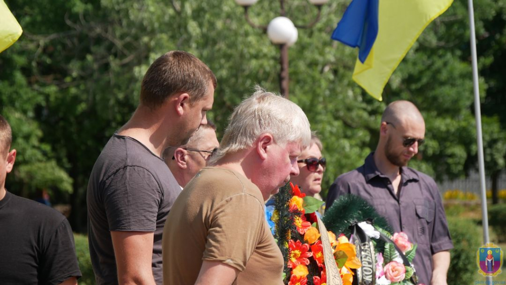 покров  попрощався з героєм-захисником - зображення 6