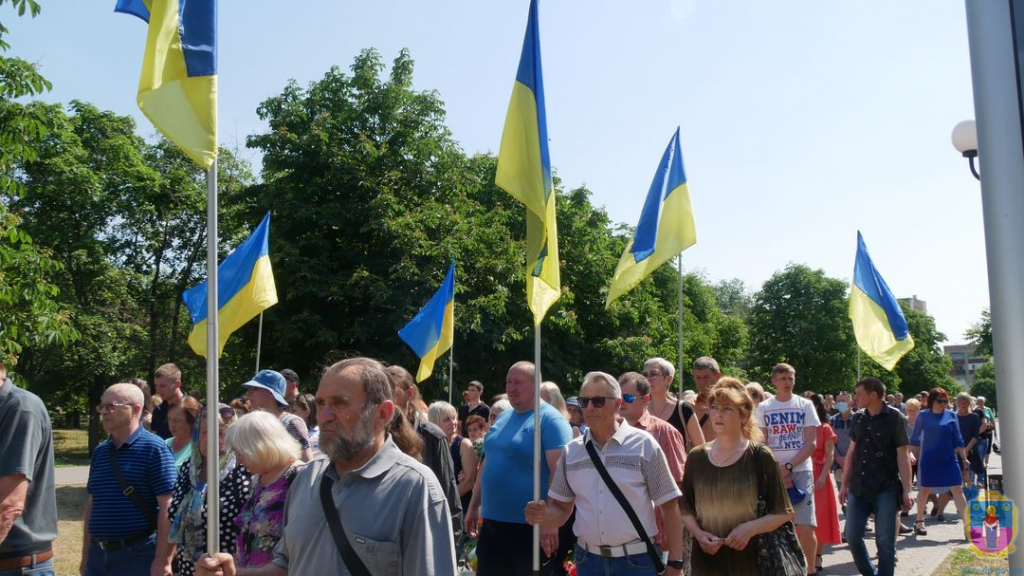 покров  попрощався з героєм-захисником - зображення 10