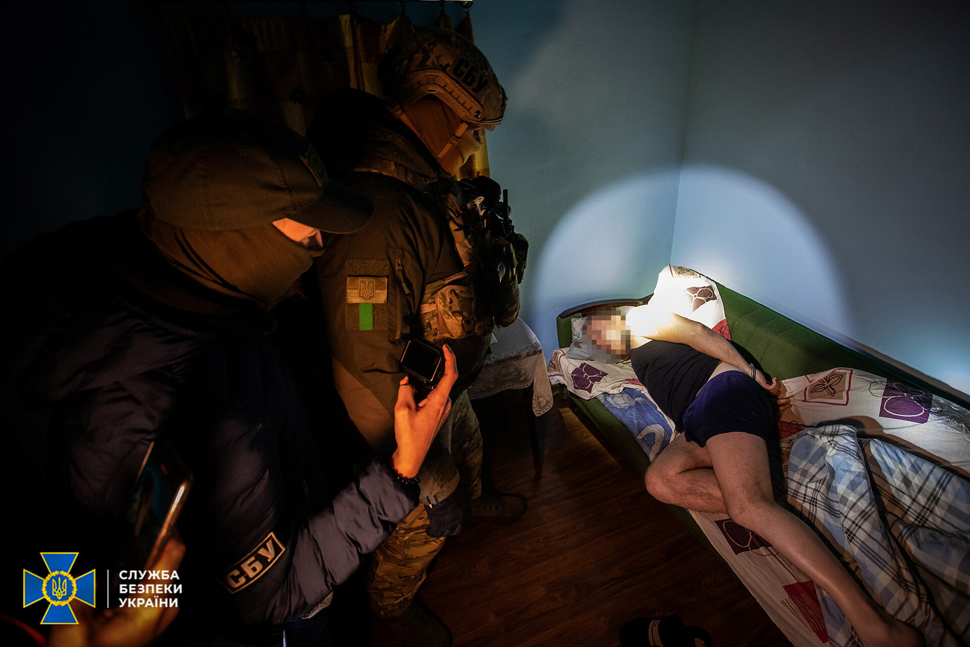 сбу знешкодила агентурну мережу російського гру, яка коригувала ракетні удари по дніпру (відео) - зображення 2 сбу знешкодила агентурну мережу російського гру, яка коригувала ракетні удари по дніпру (відео) - зображення 2